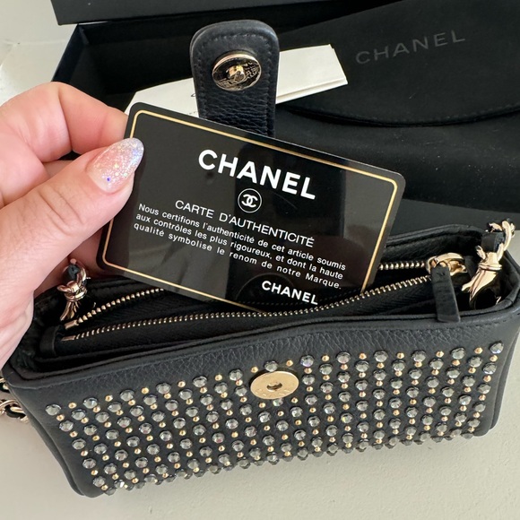 RARE CHANEL O-MINI POCHETTE STRASS SWAROVSKI - Picture 1 of 7